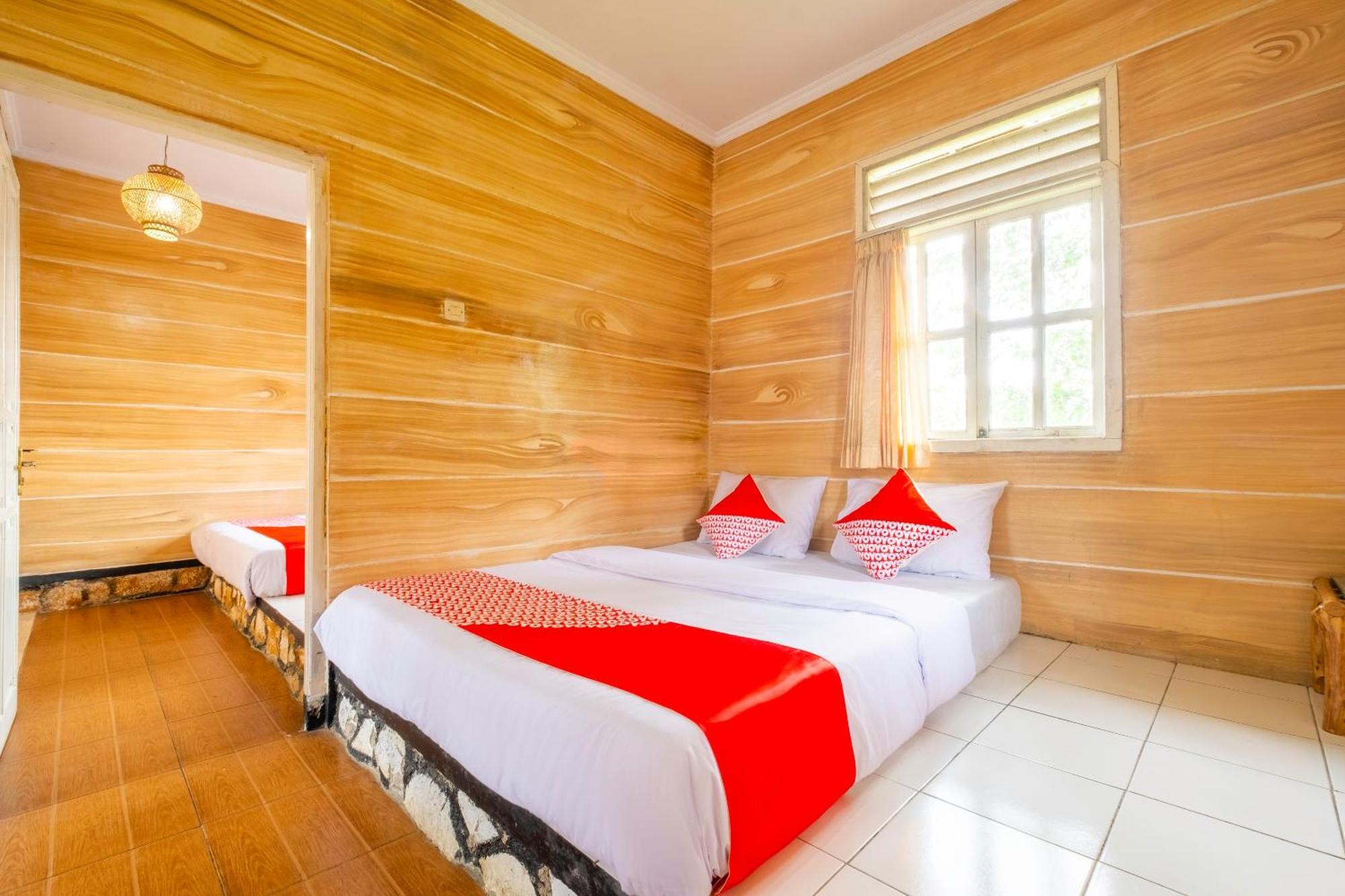 Oyo 2278 Cikidang Hunting Resort Sukabumi Esterno foto
